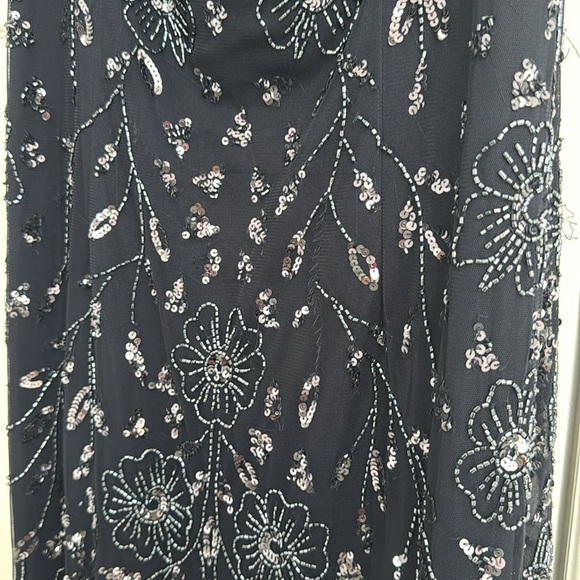 Oleg Cassini Beaded Gown Size 12 - Picture 2 of 7